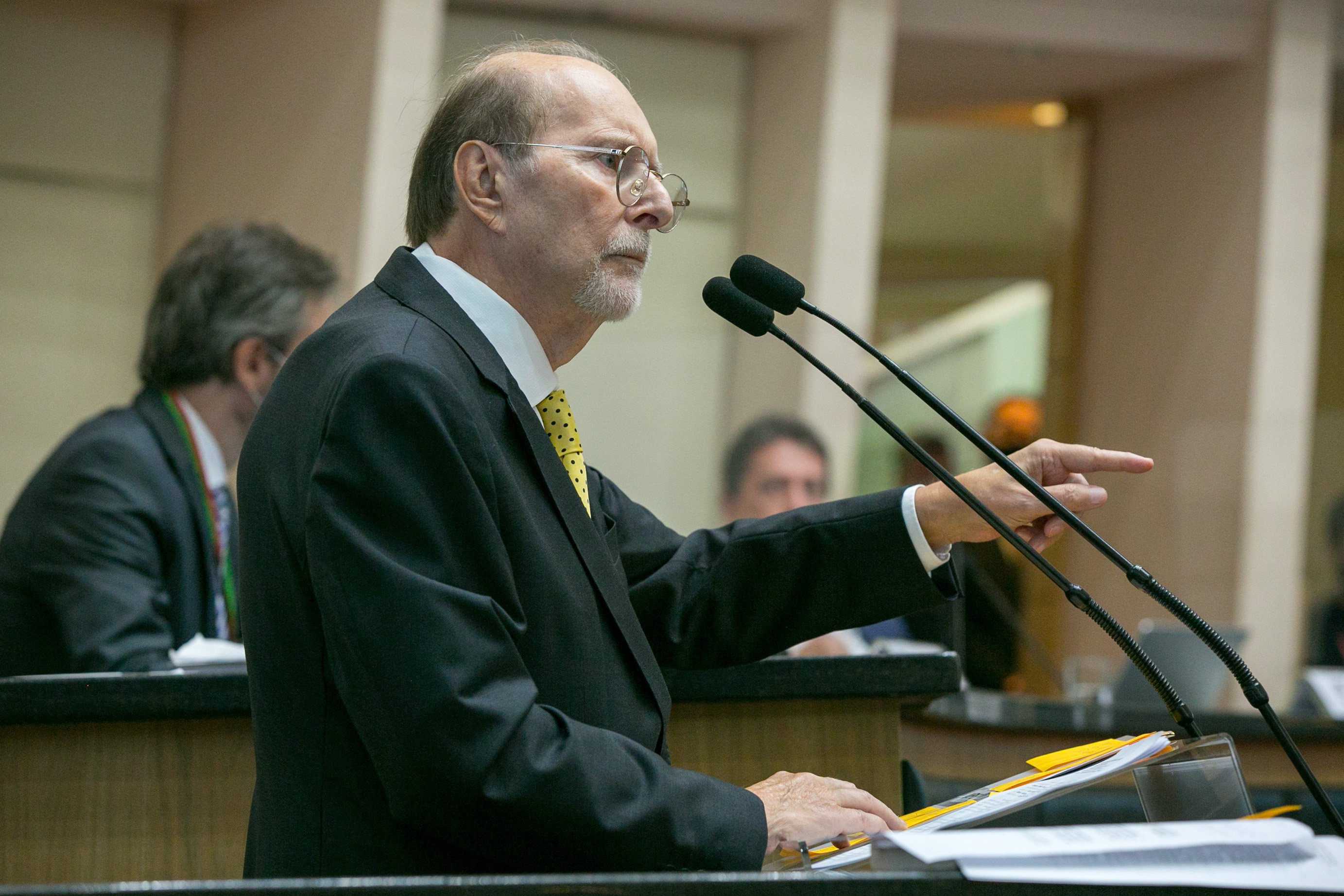 Advogado de acusação Péricles Prade