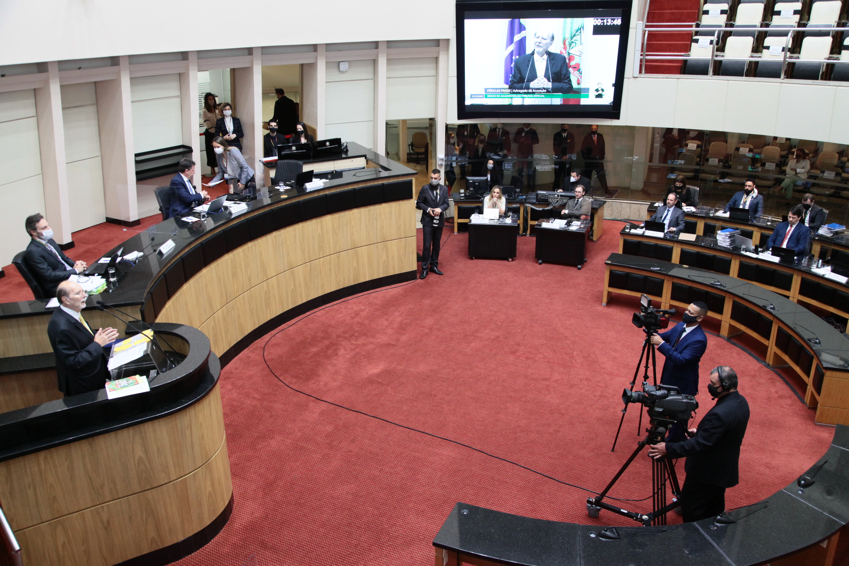 IMPEACHMENT - Tribunal Especial de Julgamento