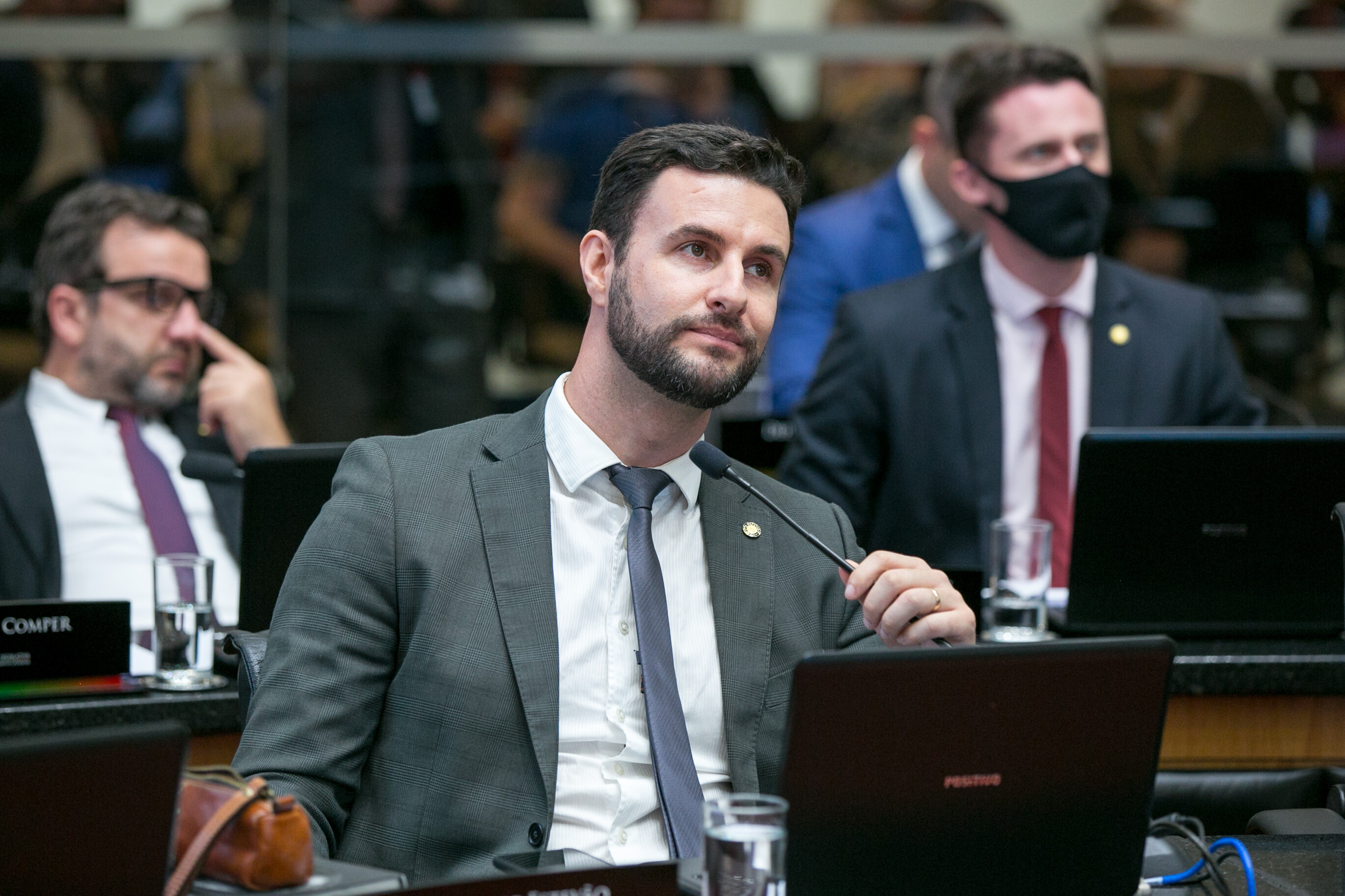 Deputado Felipe Estevão
