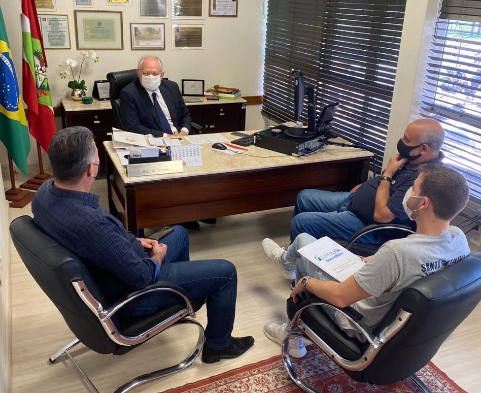Deputado Dr. Vicente e dirigentes esportivos