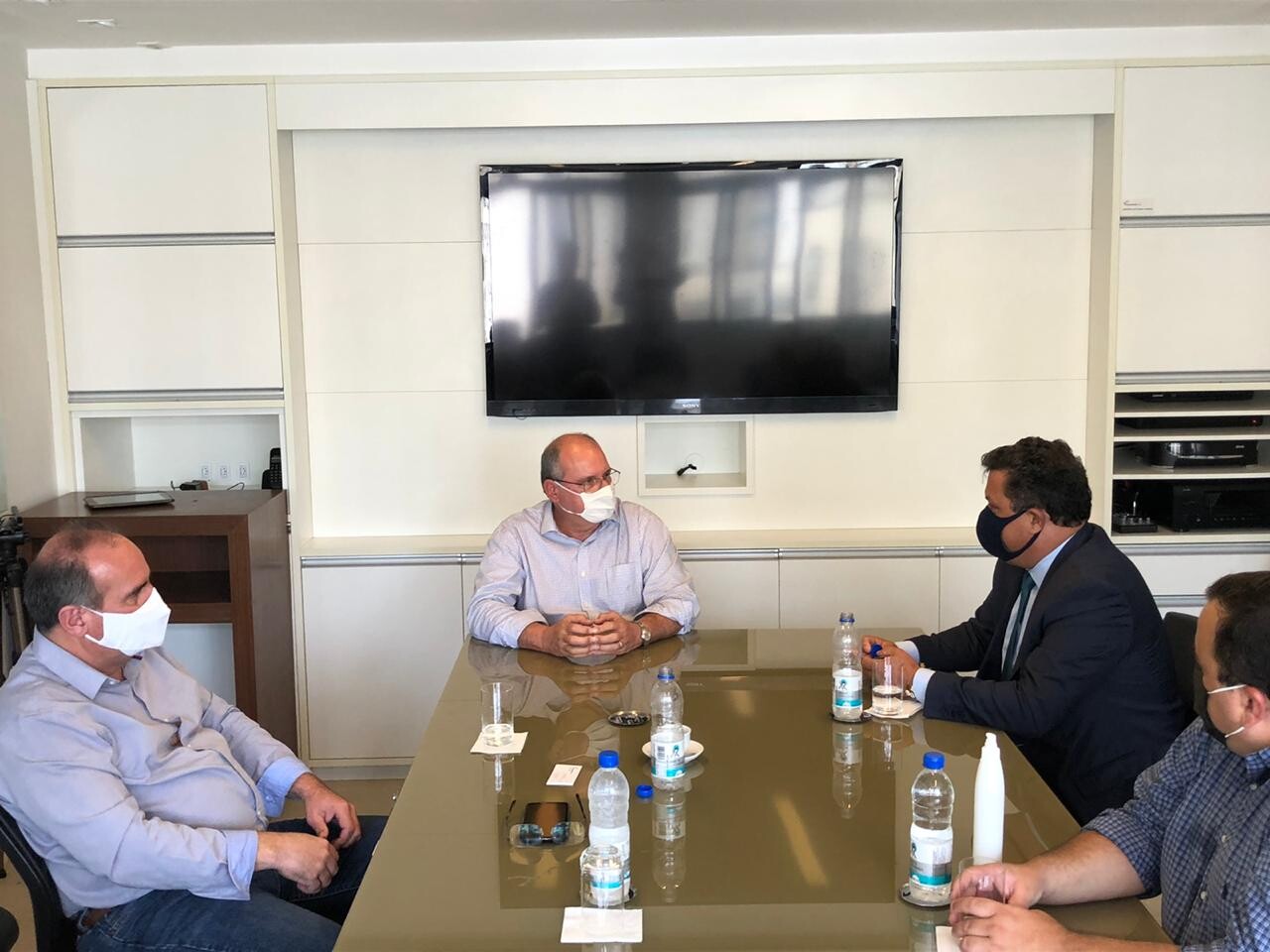 Deputado Ivan Naatz esteve reunido com  a direção da Câmara Empresarial de Turismo da Fecomércio para tratar do tema