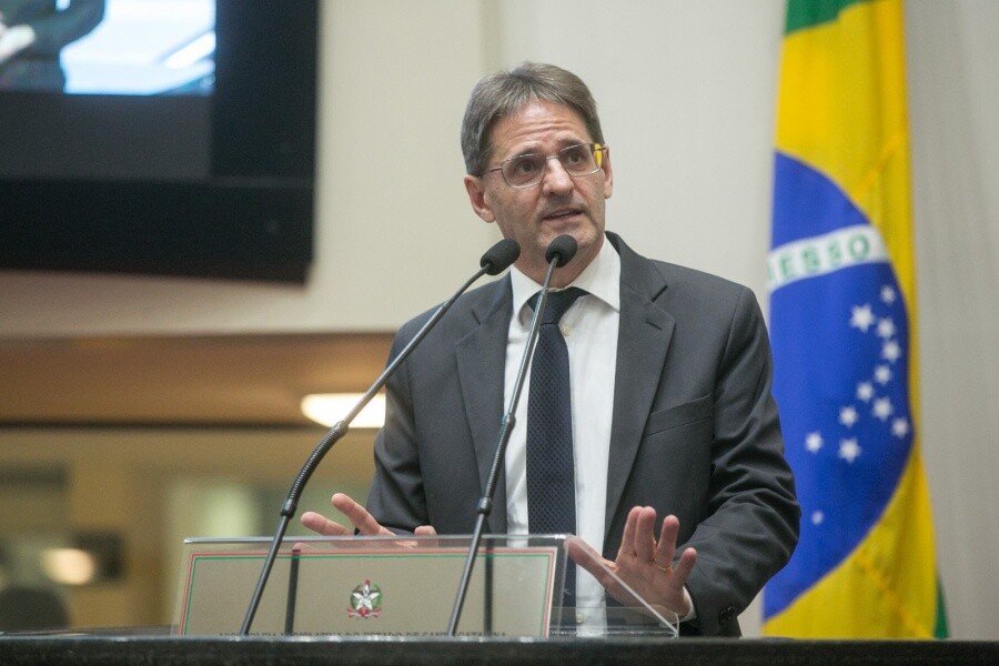 Deputado Neodi Saretta (PT).