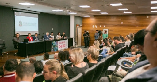 Reunião da Frente Ampla em Defesa da Saúde Mental, da Reforma Psiquiátrica e da Luta Antimanicomial na Alesc