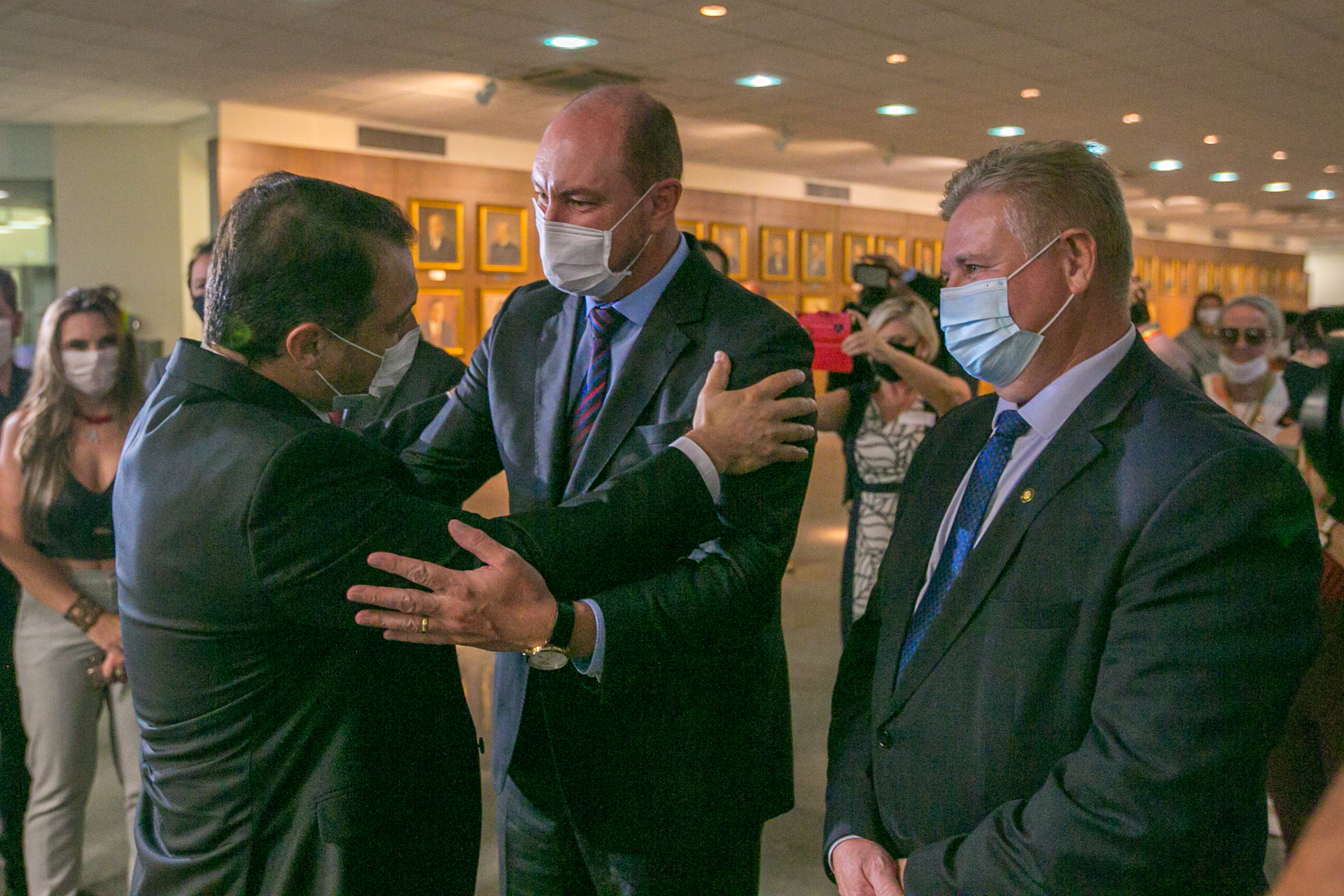 Governador Carlos Moisés, Deputado Mauro de Nadal (MDB) e Deputado Nilso Berlanda (PL)