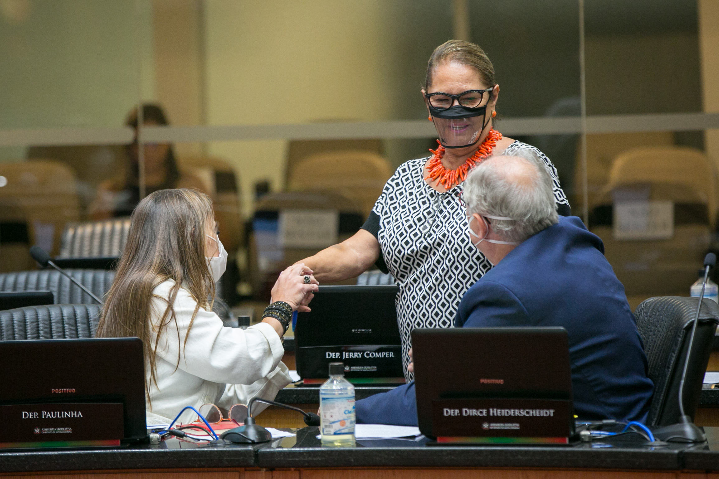 Deputada Paulinha (PDT), Deputada Ada De Luca (MDB) e Deputado Dr. Vicente Caropreso (PSDB)