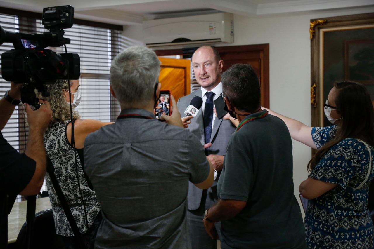 COVID – Reunião conjunta debate o enfrentamento da pandemia