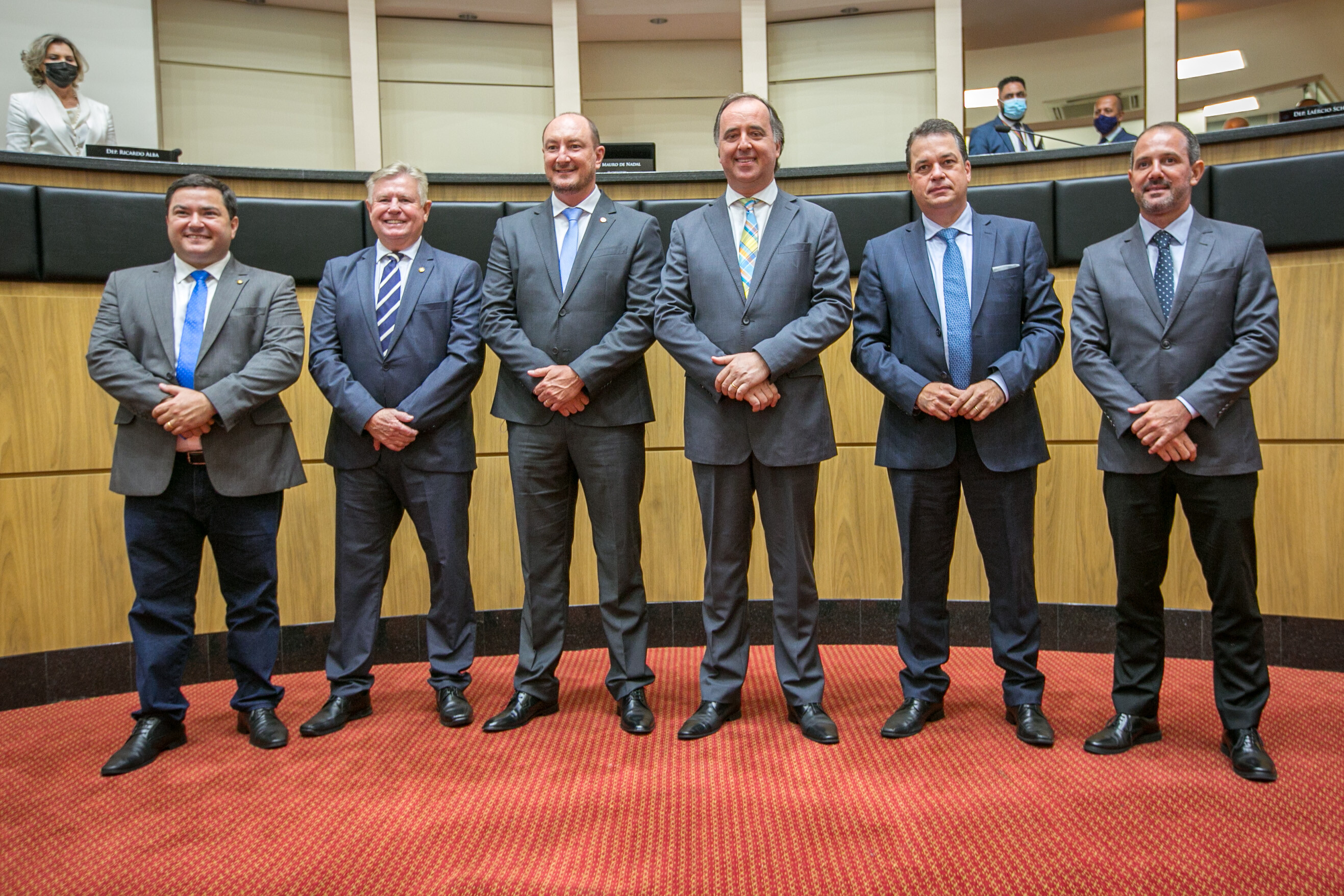 Deputado Rodrigo Minotto e parlamentares eleitos para a nova Mesa Diretora