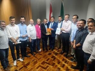 Gabinete do Deputado Marcos Vieira em reunião com o secretário de Estado da Administração, Jorge Tasca, prefeito de Concórdia, Rogério Pacheco, prefei