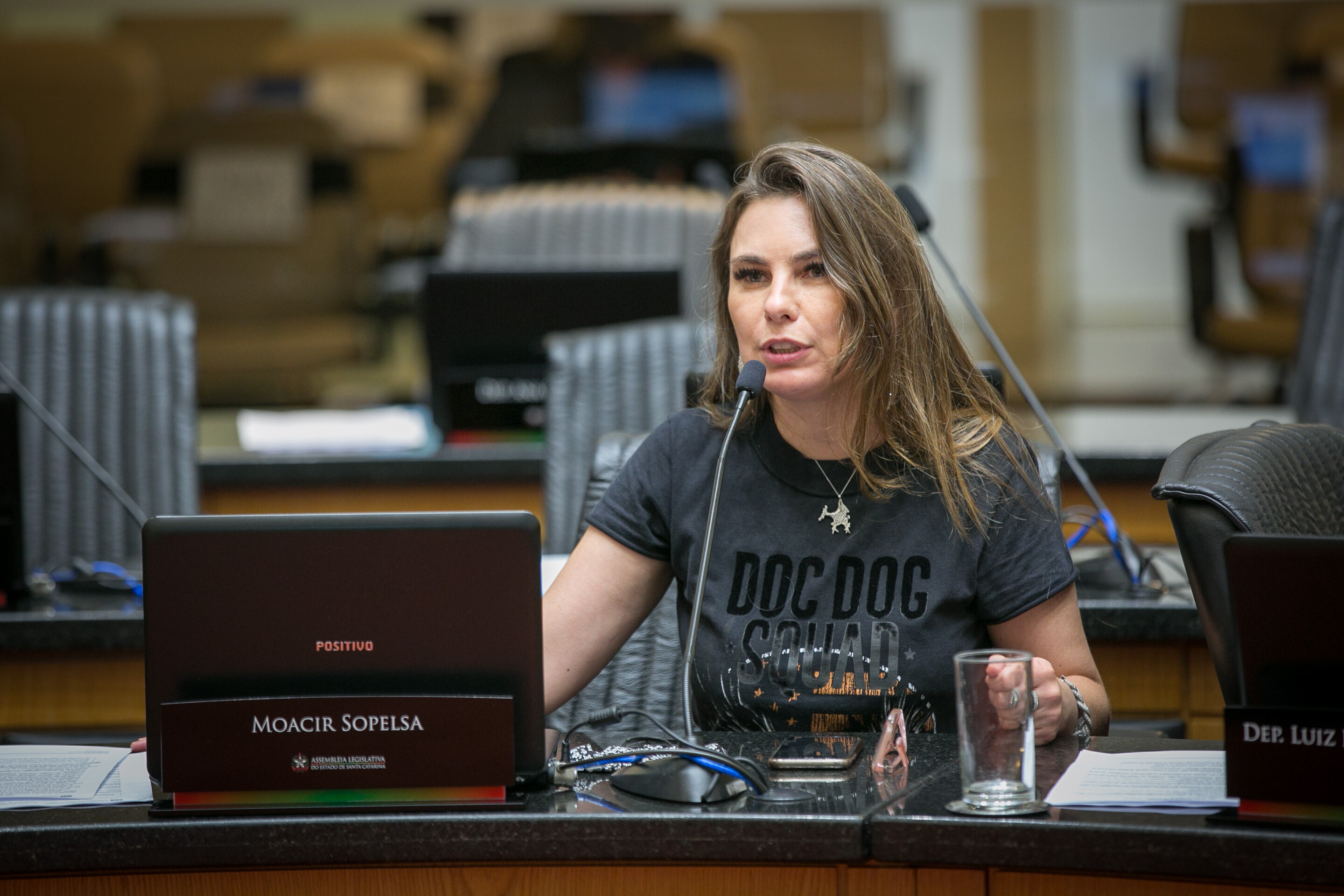 Paulinha solicita política de correção salarial para servidores de fundações