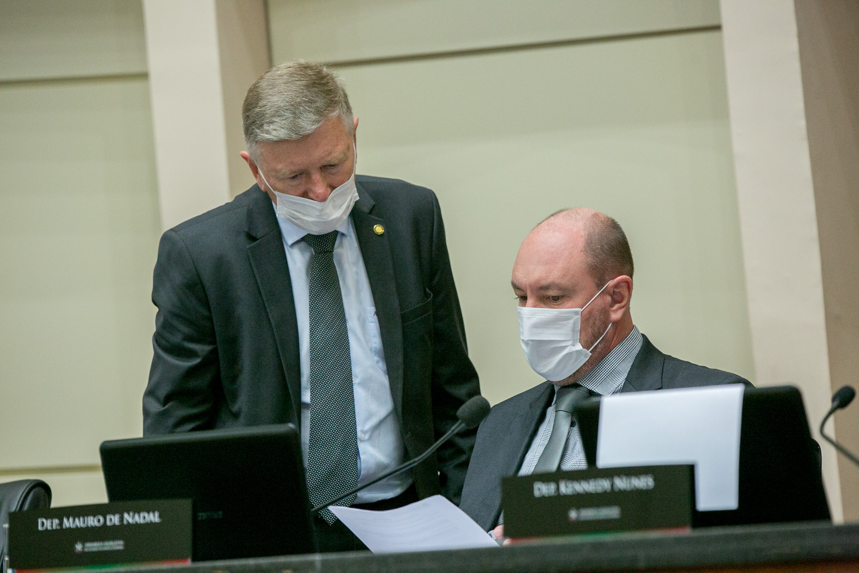 Deputado Milton Hobus (PSD) e Deputado Mauro de Nadal (MDB)