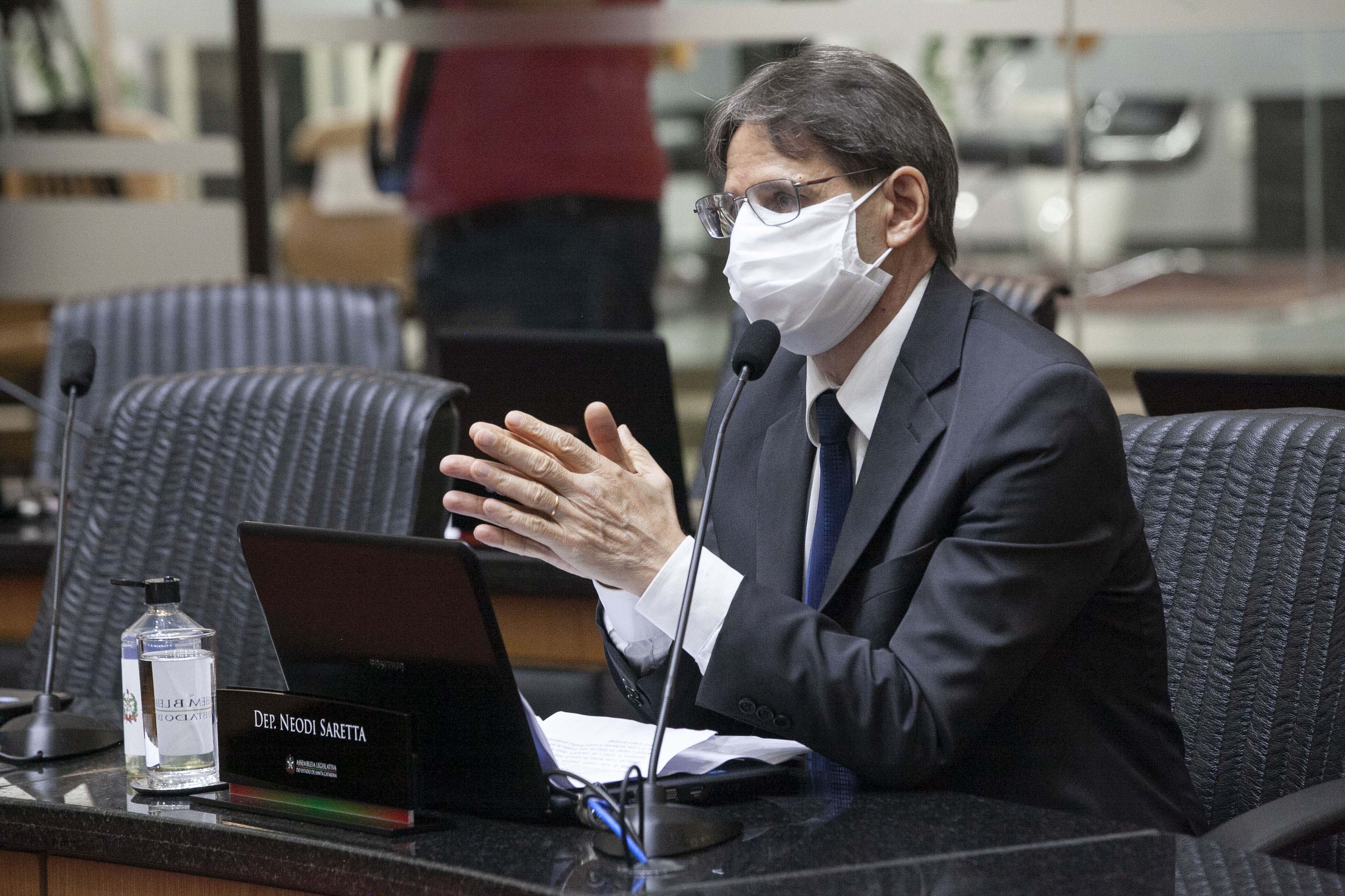 Deputado Neodi Saretta