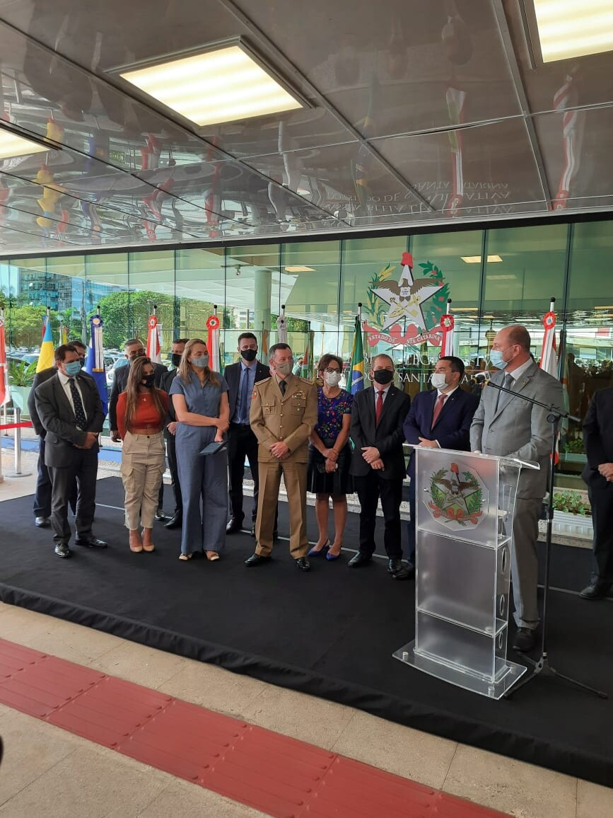 Solenidade de entrega dos equipamentos na Alesc