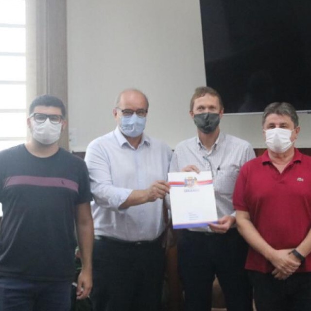 Produtores de leite: Volnei busca apoio para o setor