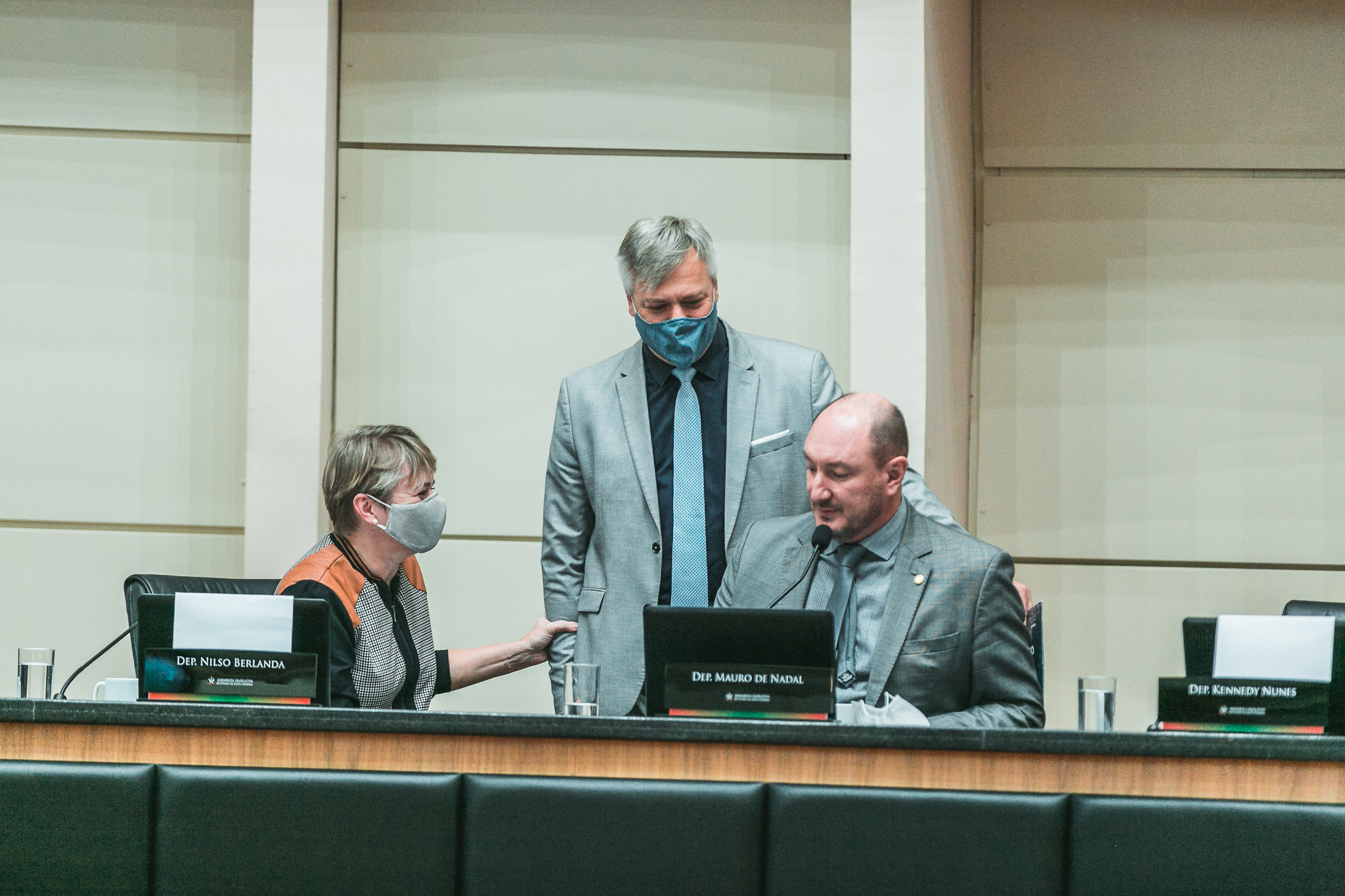 Deputado Mauro de Nadal (MDB) - Deputada Luciane Carminatti (PT) - Deputado Fabiano da Luz (PT)