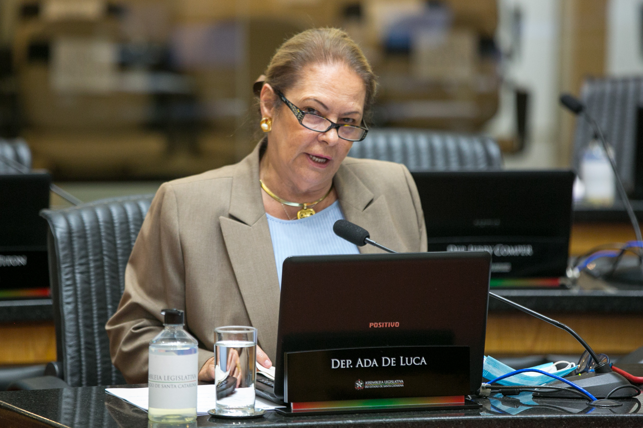 Deputada Ada De Luca (MDB)