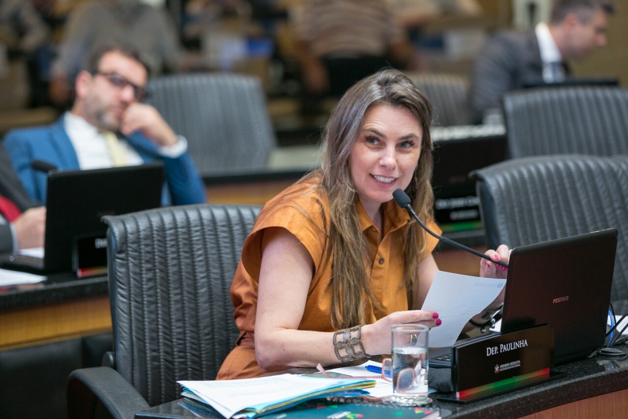 Deputada Paulinha