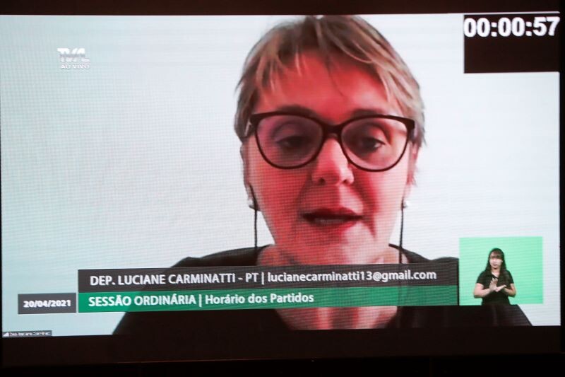 Deputada Luciane Carminatti