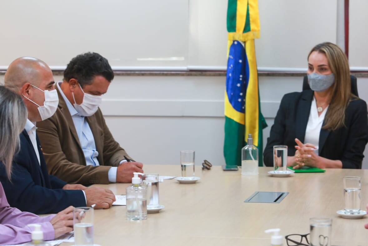 Deputado Ivan Naatz e o presidente da Aprasc, João Carlos Pawlick: abertura de diálogo com a governadora em exercício Daniela Reinehr FOTO: Júlio Cava