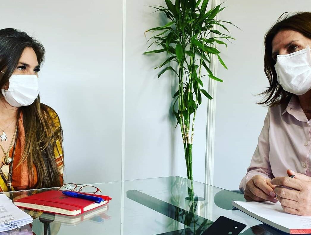 Deputada Paulinha e secretária estadual da Saúde, Carmen Zanotto
