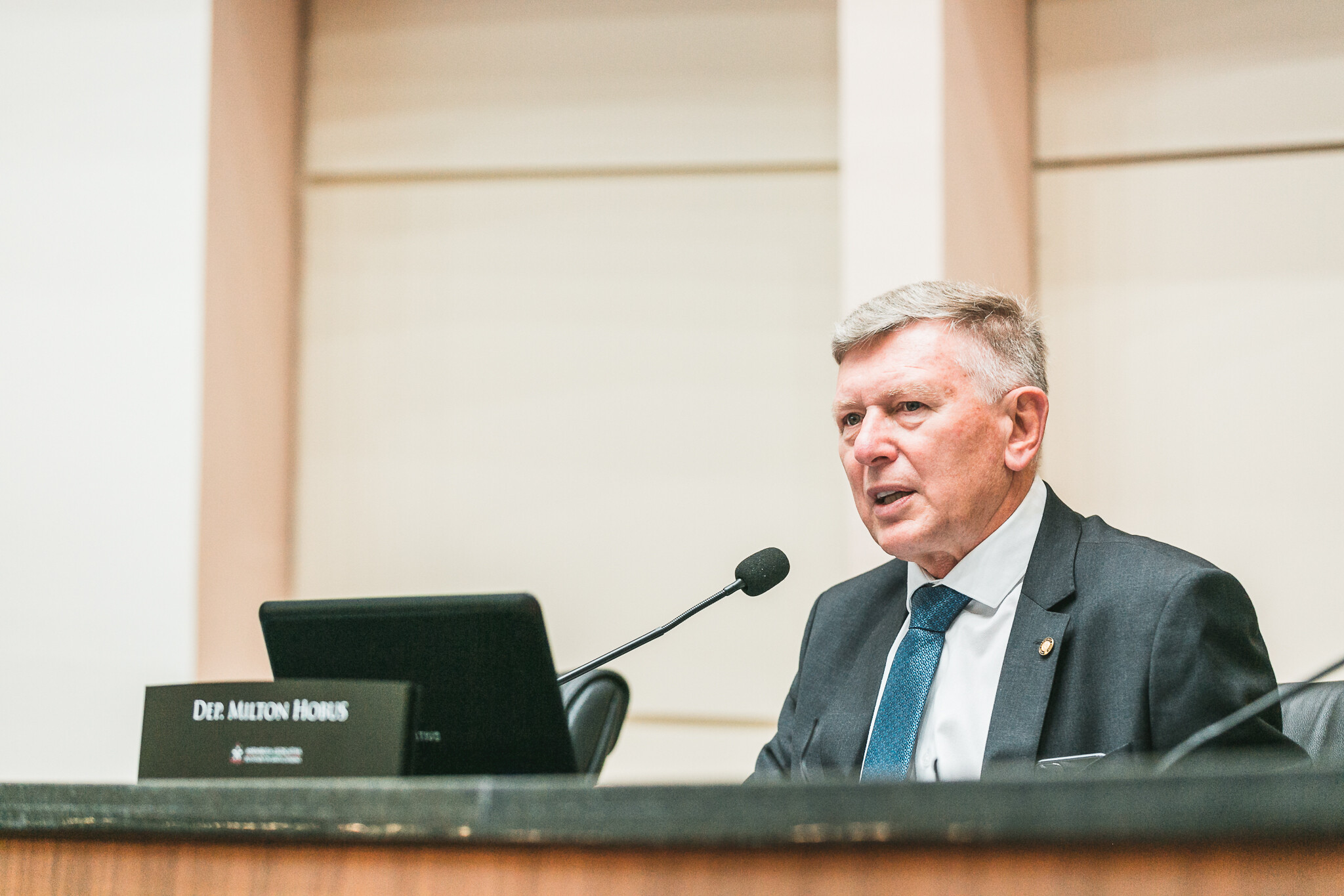 Deputado Milton Hobus