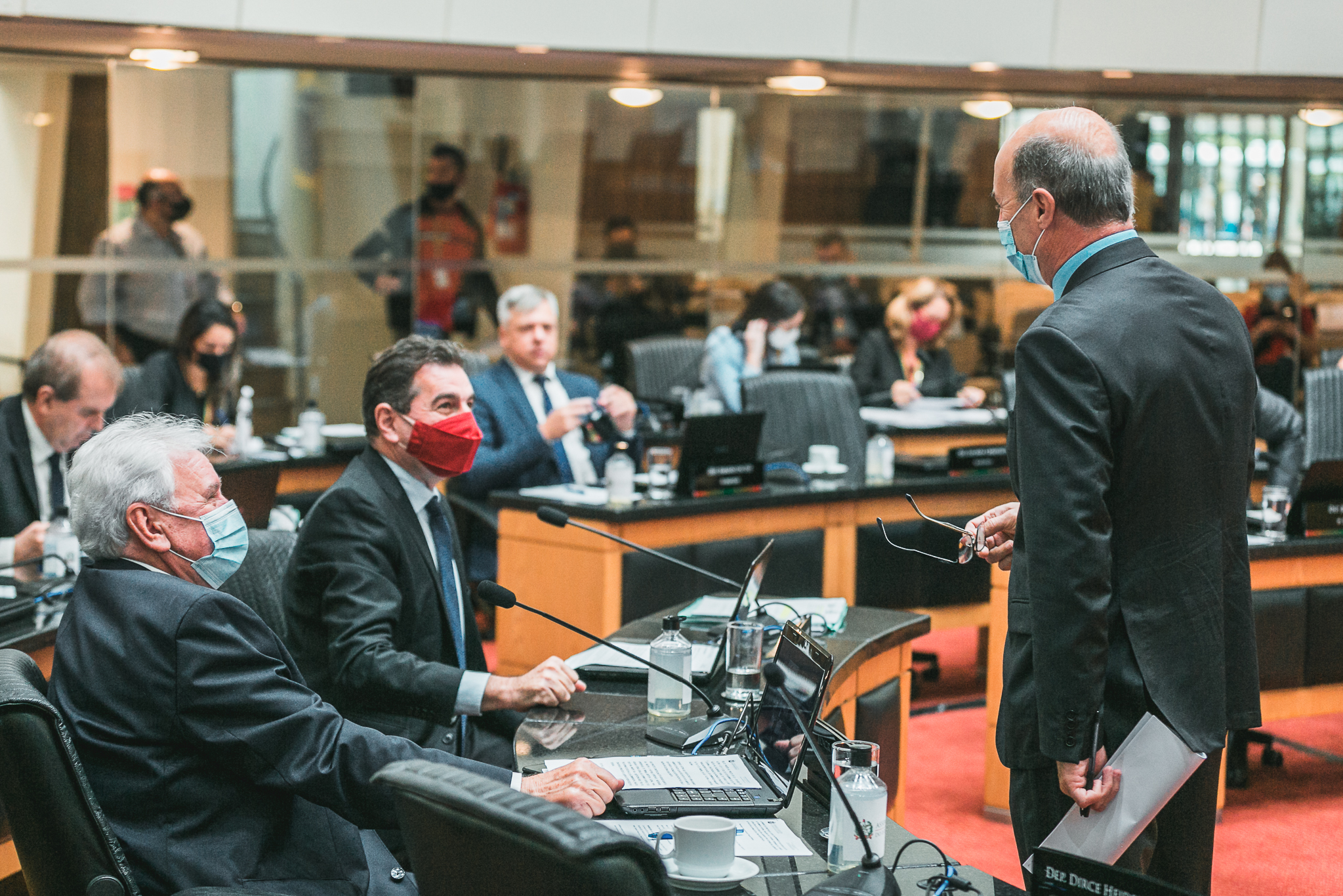 Deputado Valdir Cobalchini (MDB) - Deputado José Milton Scheffer (PP) - Deputado Moacir Sopelsa (MDB)