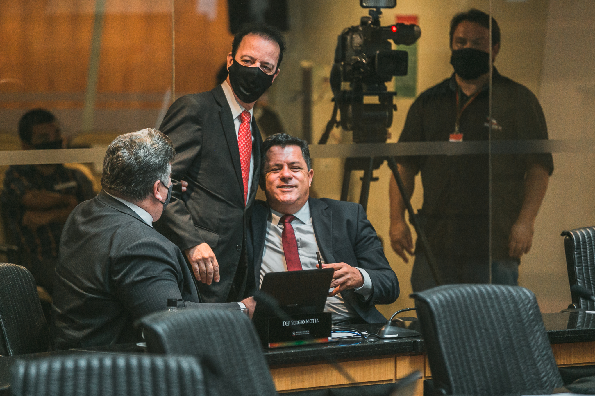 Deputado Sérgio Motta (PRB) - Deputado Ismael Santos (PSD) - Deputado Ivan Natz (PL)