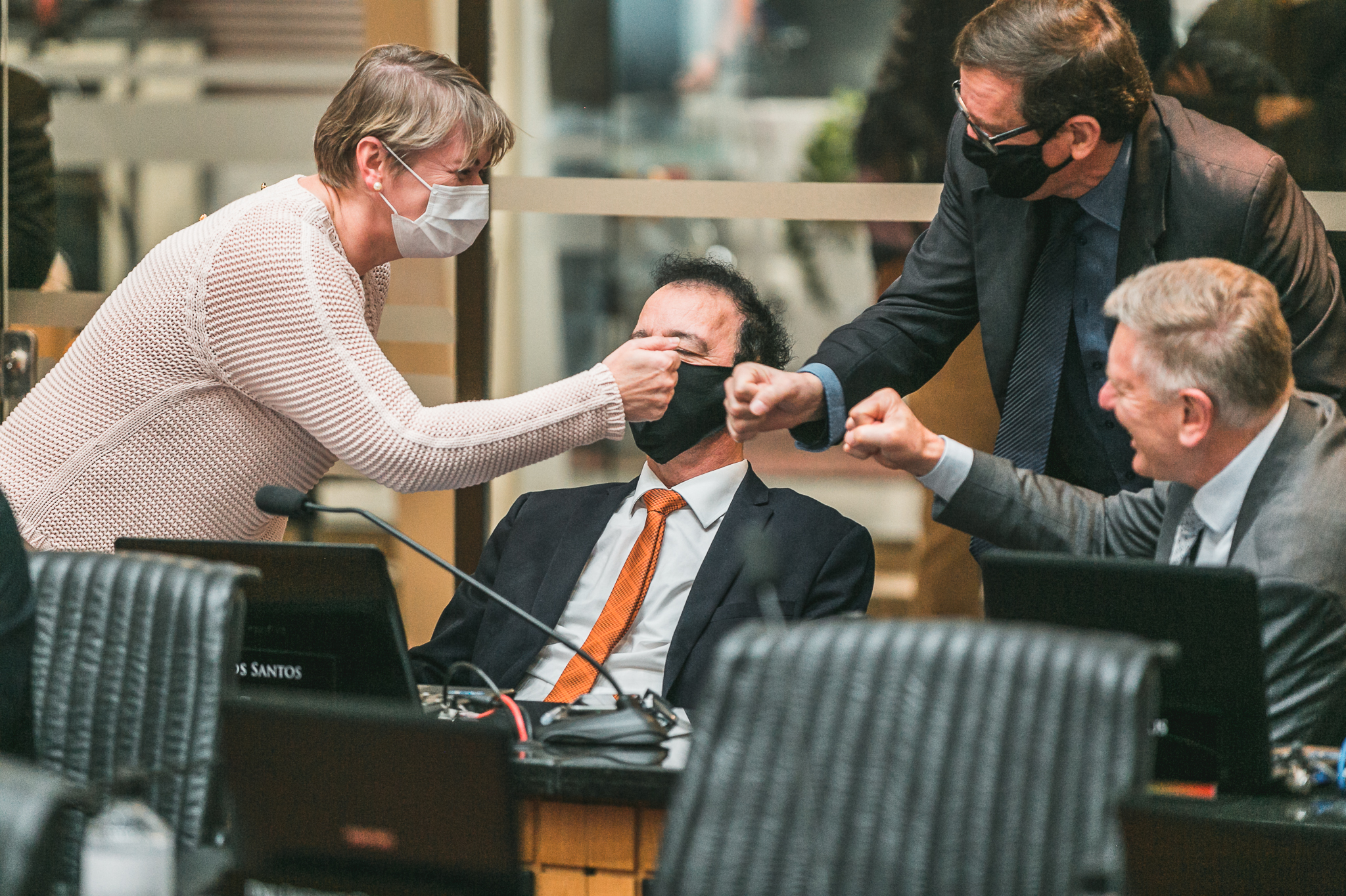 Deputada Luciane Carminatti (PT)  - Deputado Jair Miotto (PSC) - Deputado Milton Hobus (PSD)