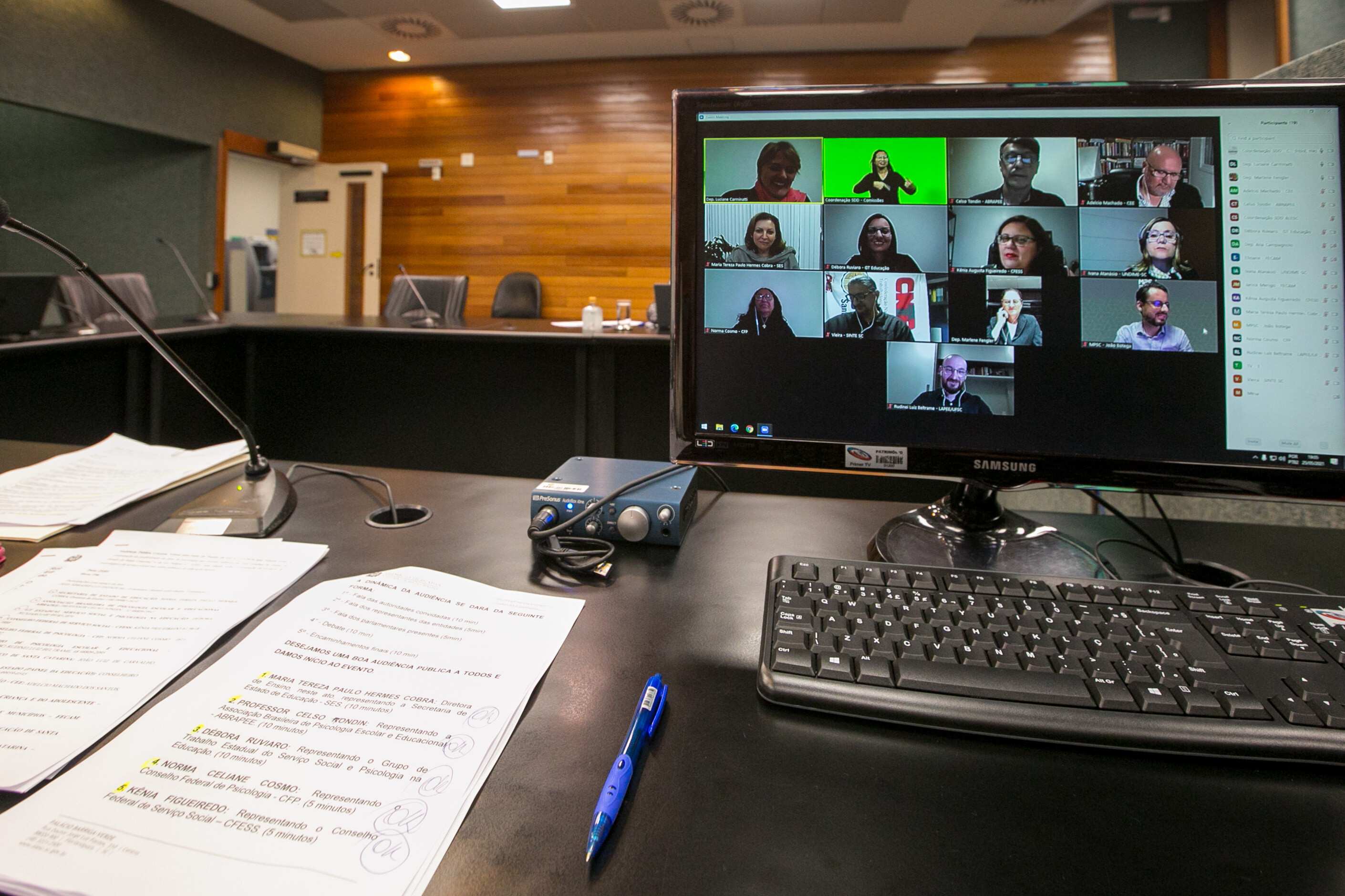 Audiência virtual tratou do PL 133/2019 e da implantação de lei federal sobre  inclusão de profissionais da psicologia e do serviço social nas escolas