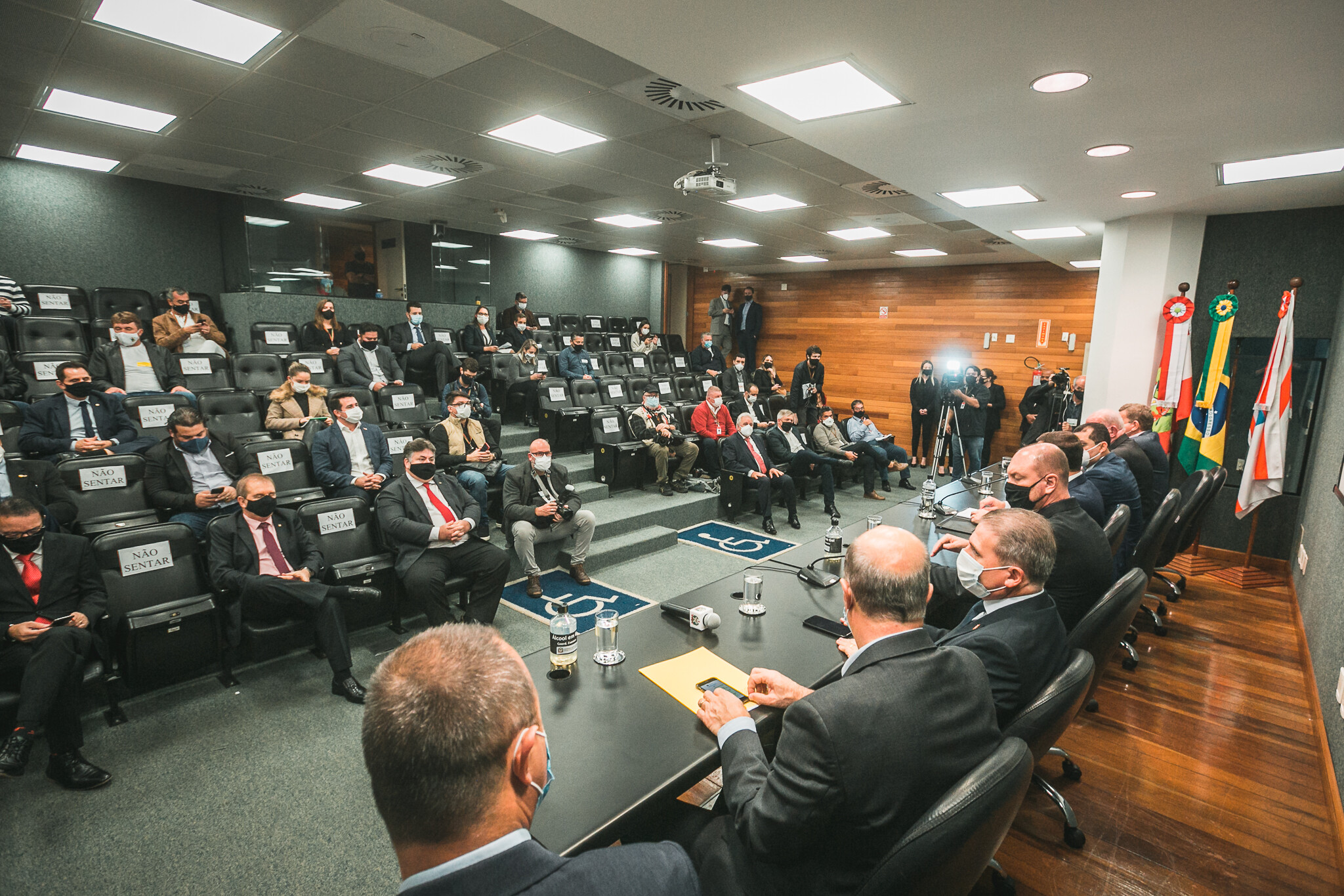 Executivo encaminha quatro projetos para apreciação da Alesc