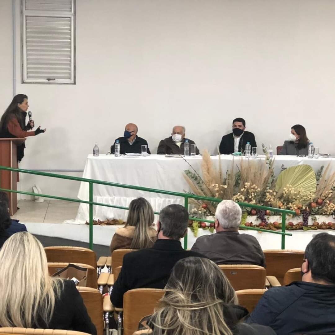 Paulinha protocola projeto para reduzir de 25% para 12% o ICMS de vinhos e espumantes
