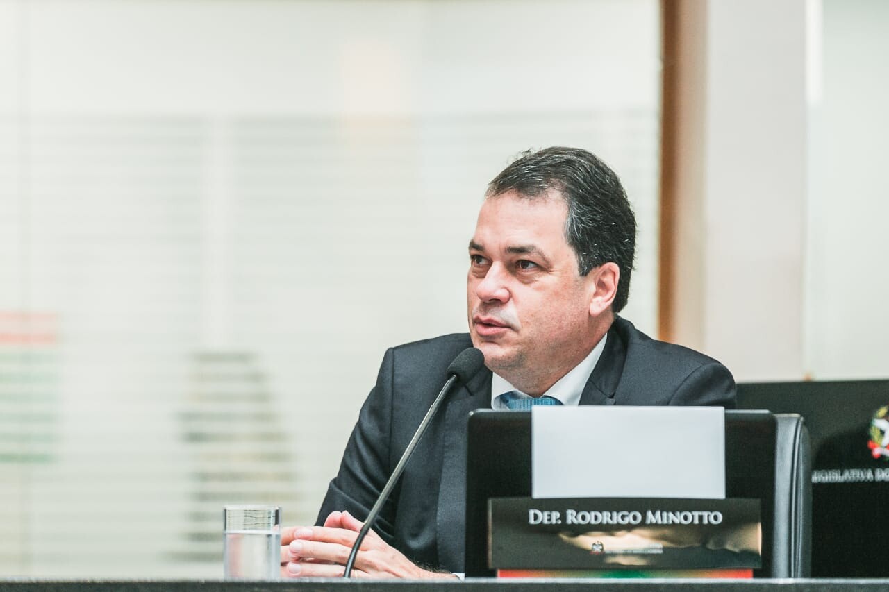Amrec e Amesc recebem R$ 4,6 milhões em emendas de Minotto