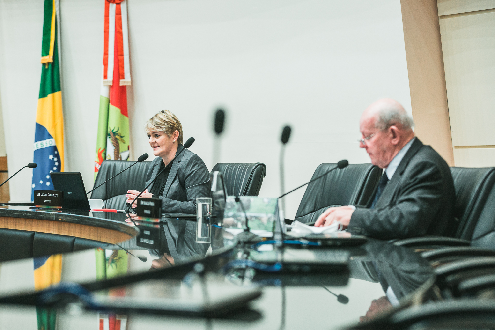 Deputada Luciane Carminatti (PT) - Deputado Marcos Vieira (PSDB)