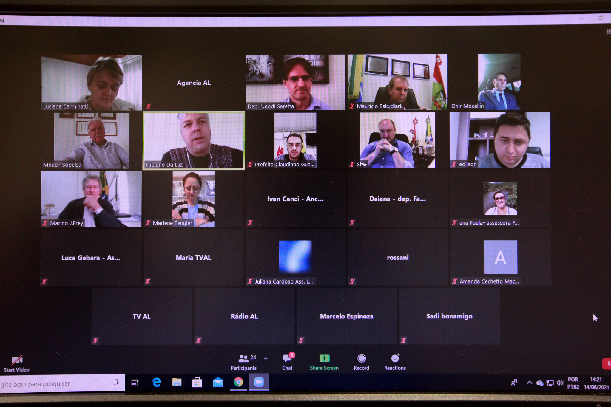 Bancada do Oeste discute com prefeitos projeto para obras na SC-163