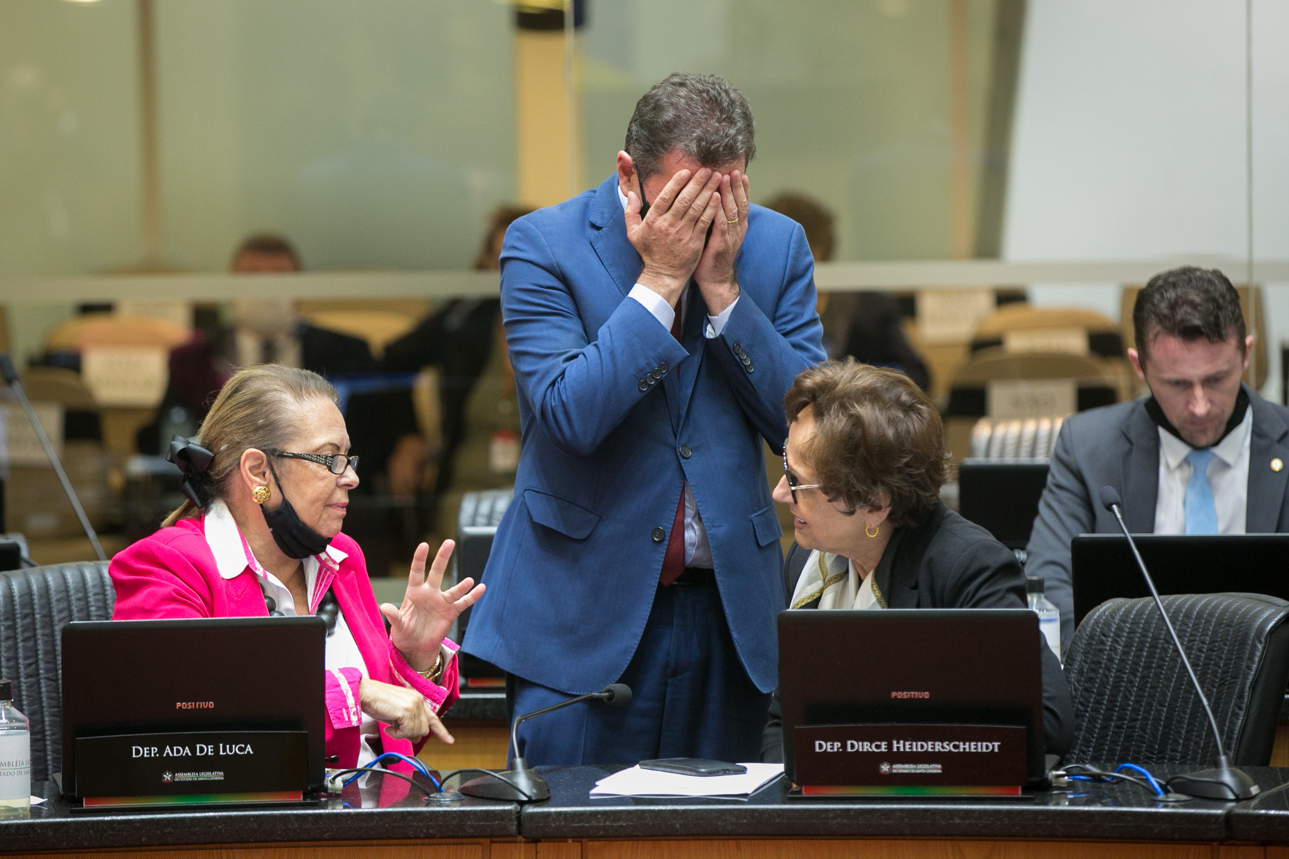 Deputada Ada De Luca (MDB), Deputado Valdir Cobalchini (MDB) e Deputada Dirce Heiderscheidt (MDB)