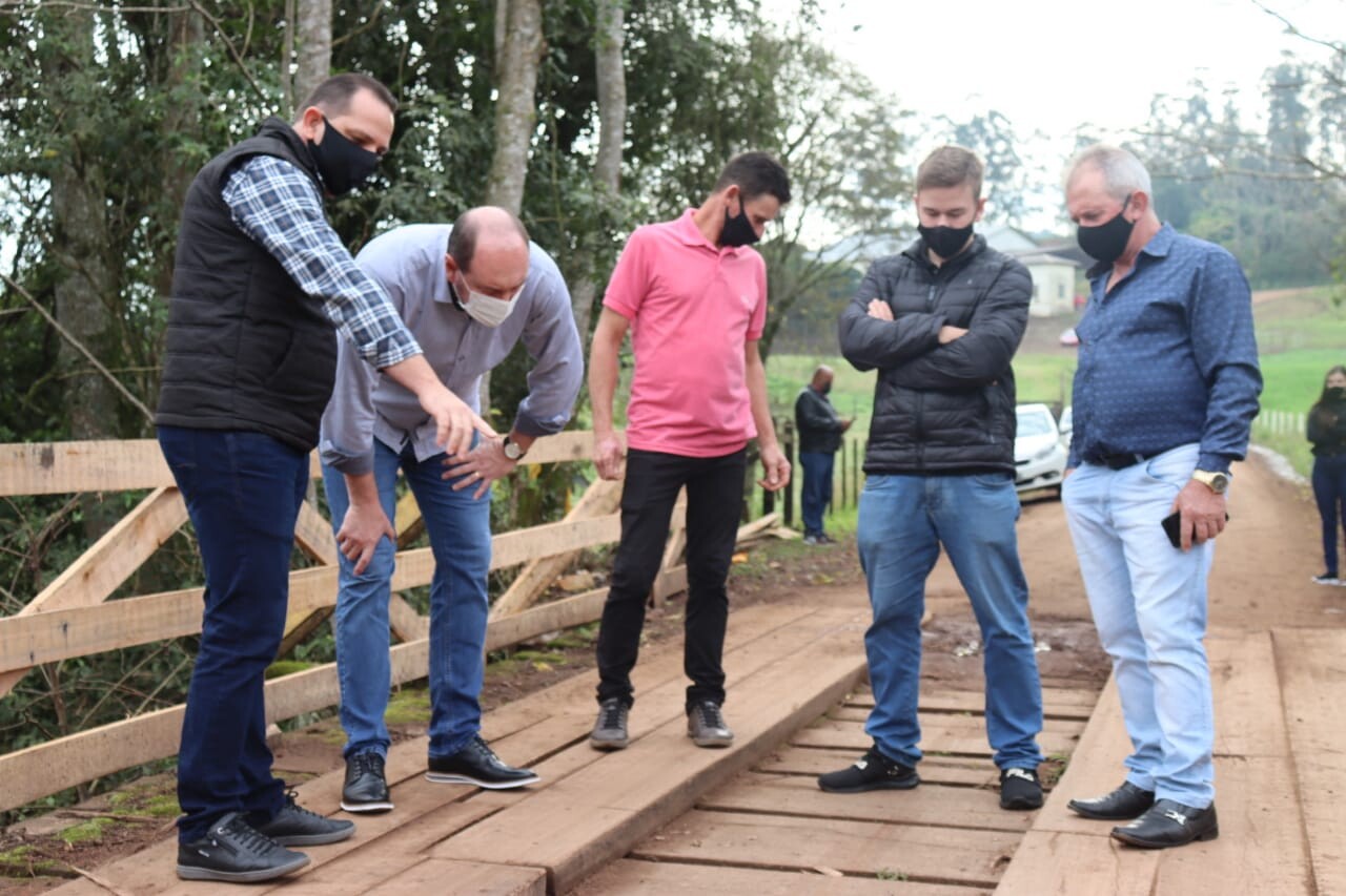 Projeto da ponte na Linha Chapéu, em Itapiranga, em fase de conclusão