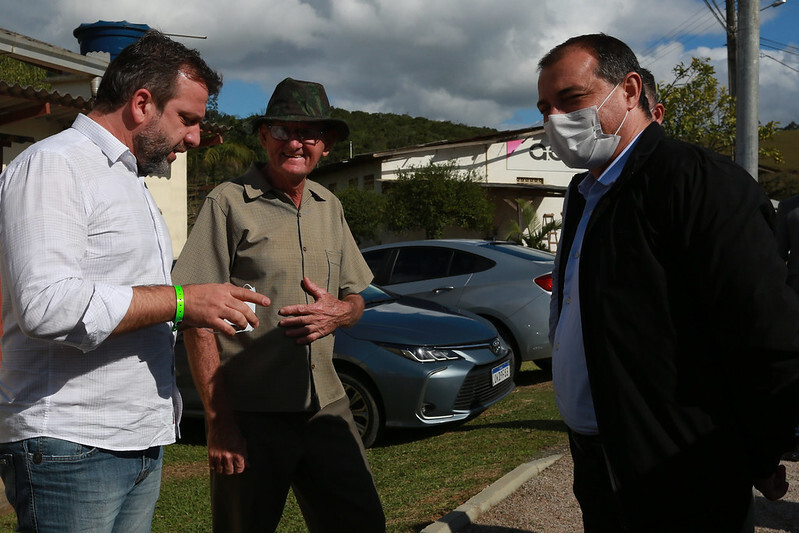 Jerry acompanha roteiro do governador Carlos Moisés em Ilhota