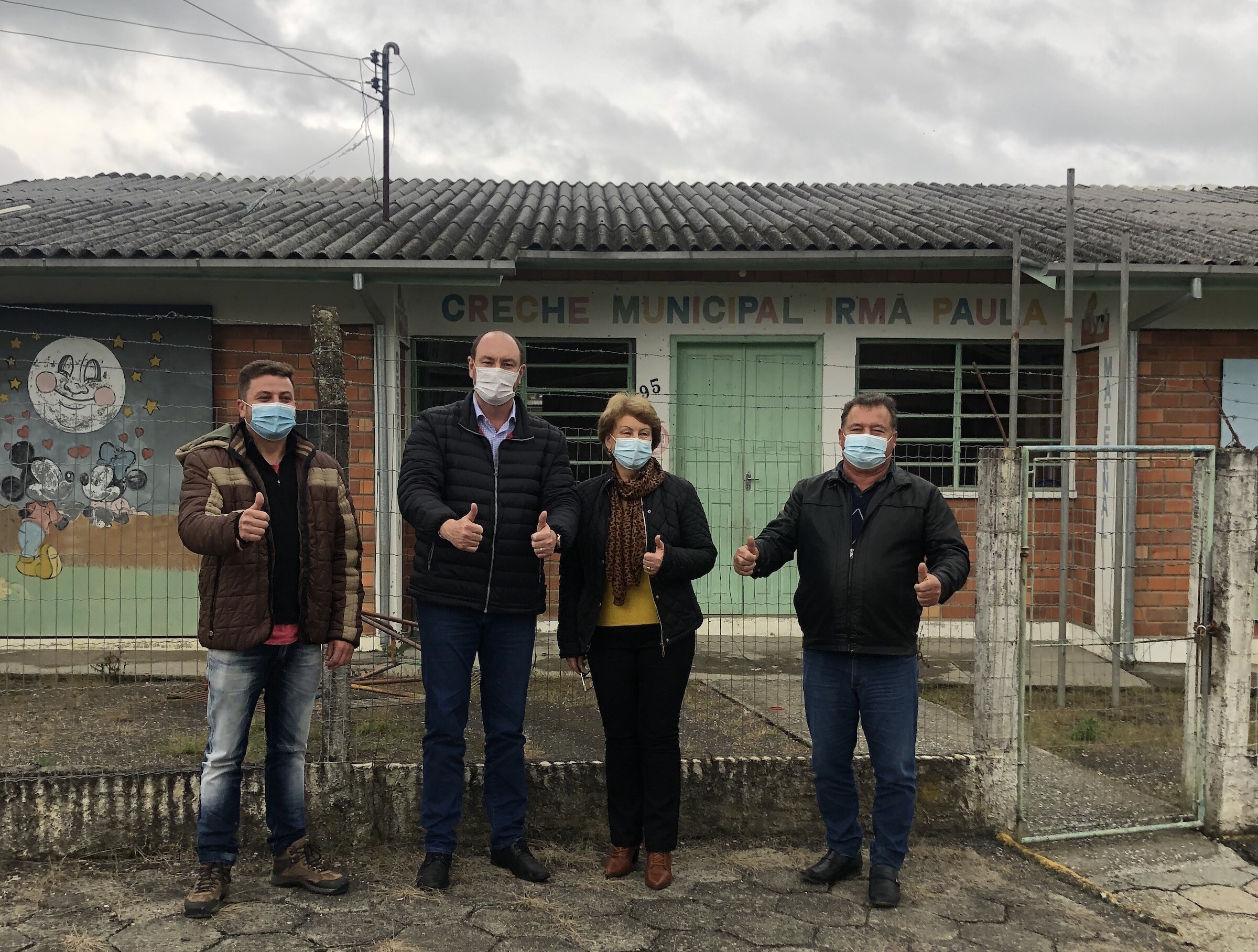 Mauro De Nadal garante apoio para reforma de creche em Bom Retiro