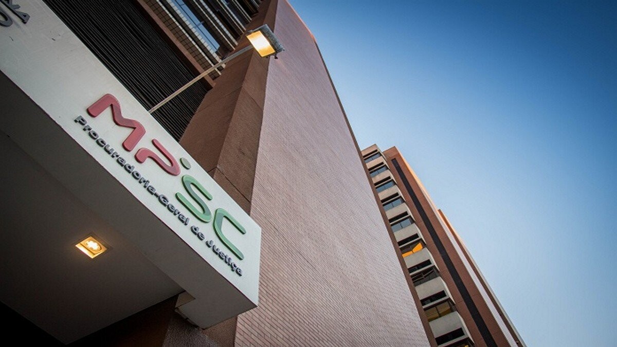 Deputada envia requerimento para MP sobre caso “Criança Viada”