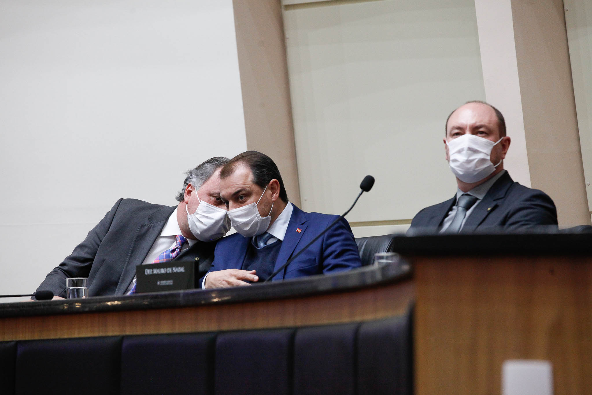 Deputado Kennedy Nunes (PTB), Governador Carlos Moises, Deputado Mauro de Nadal (MDB)