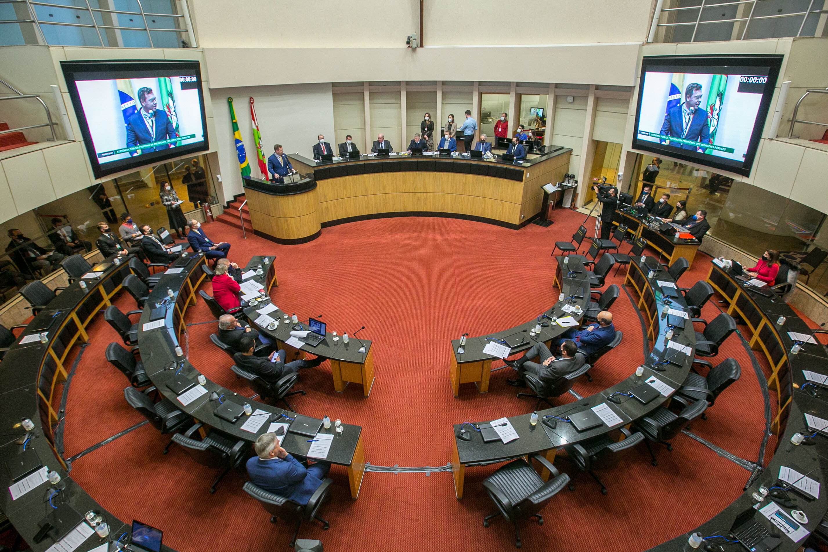 Relatório preliminar da reforma da previdência será apreciado nesta quarta-feira