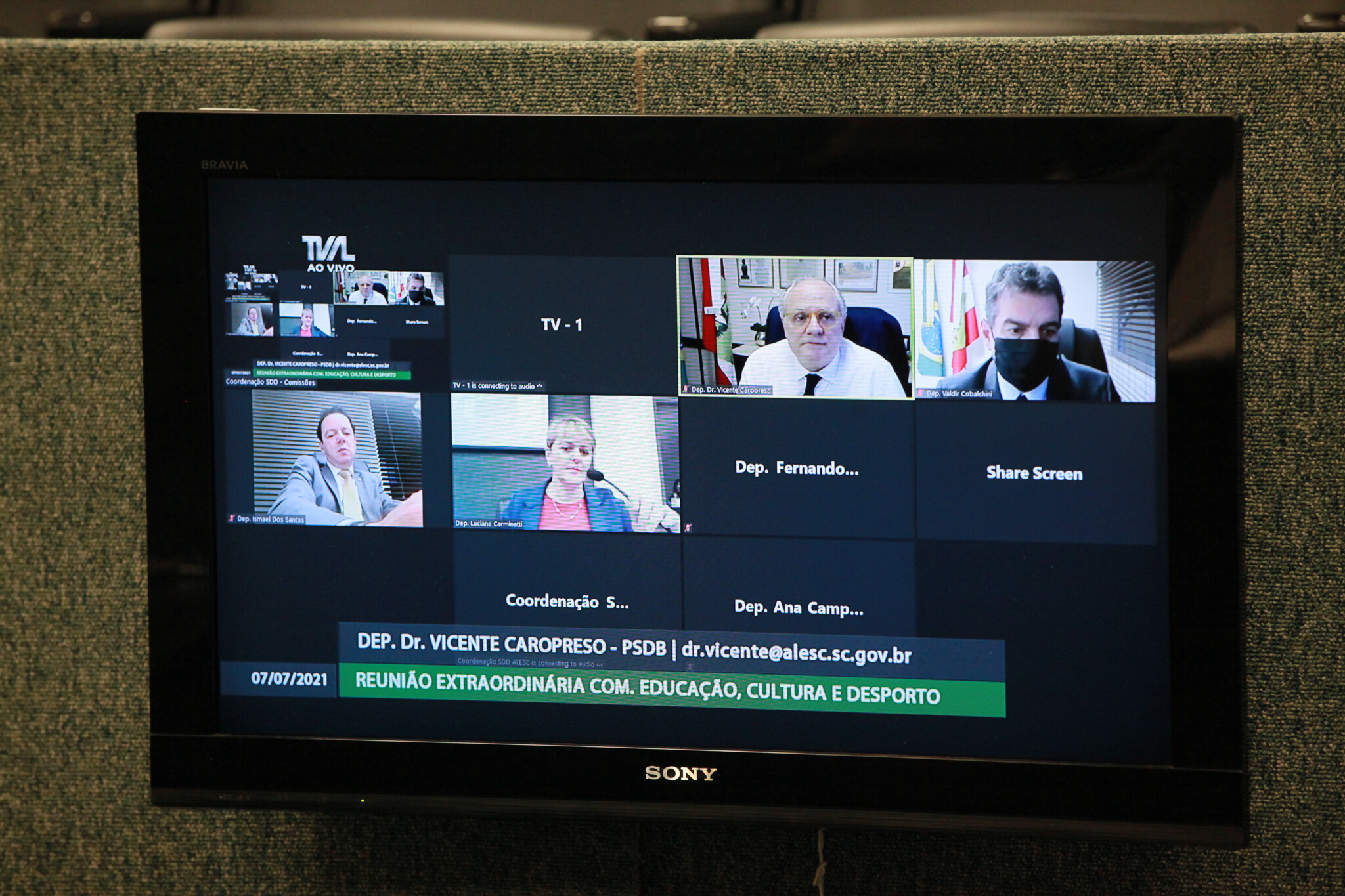 PL que prevê a distribuição de notebooks a professores vai a plenário