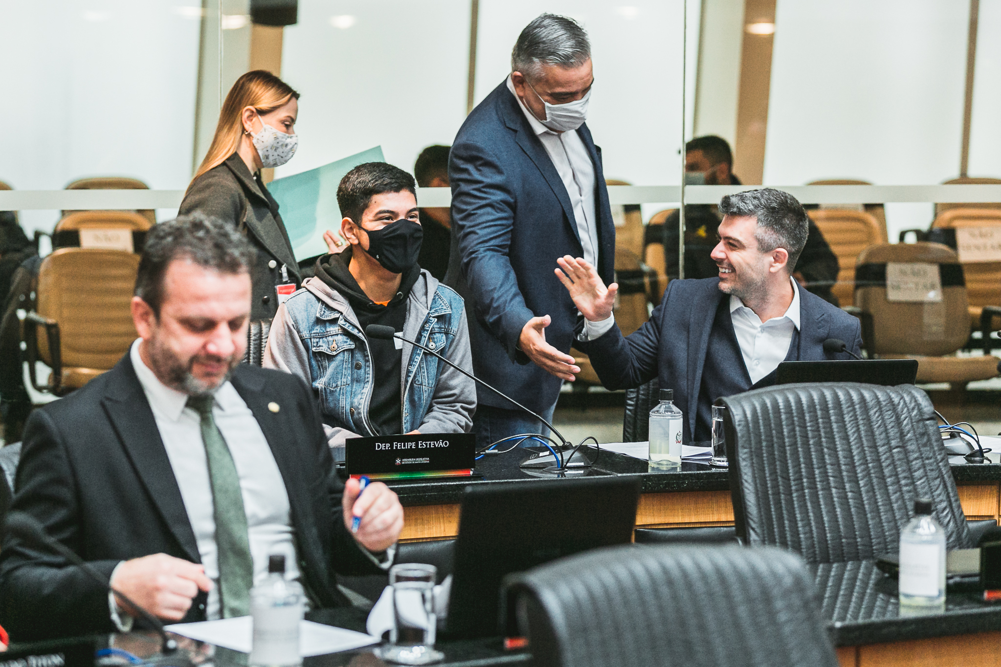 Deputado Sargento Lima(PL) - Deputado Bruno Souza (NOVO)