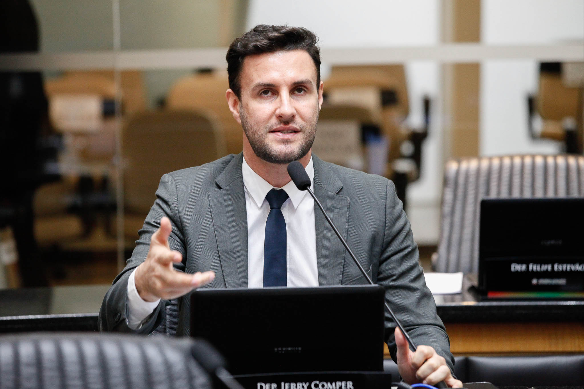 Deputado Felipe Estevão (PSL)