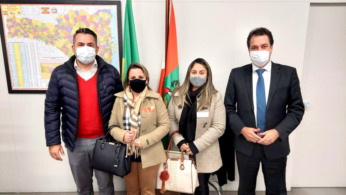 Minotto busca recursos para reforma de CEI em Campo Belo do Sul