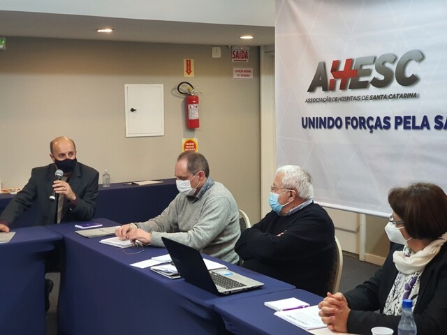 Gestores debatem projeto a ser apresentado à Secretaria de Saúde