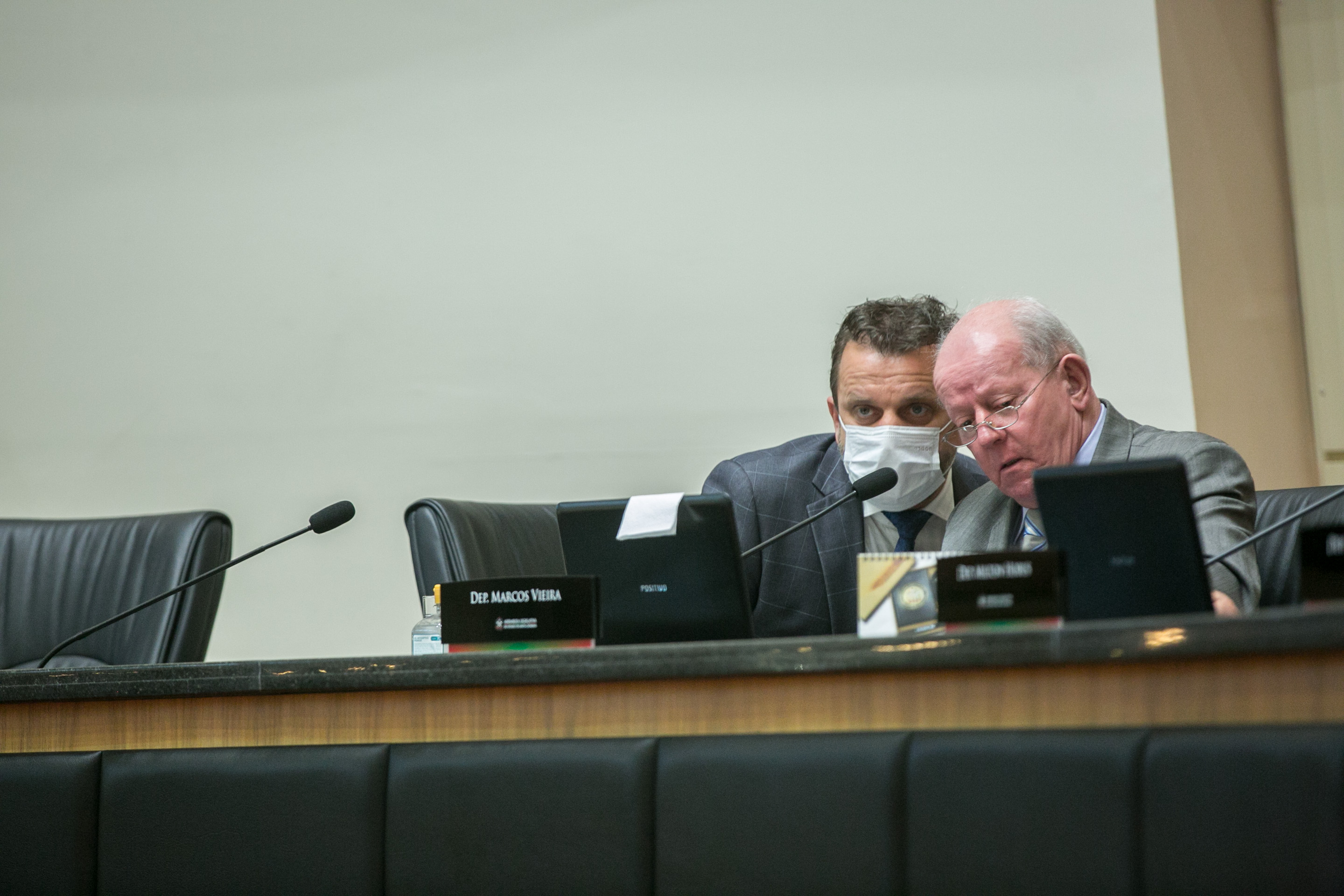 Deputado Jerry Comper (MDB) e Deputado Marcos Vieira (PSDB)