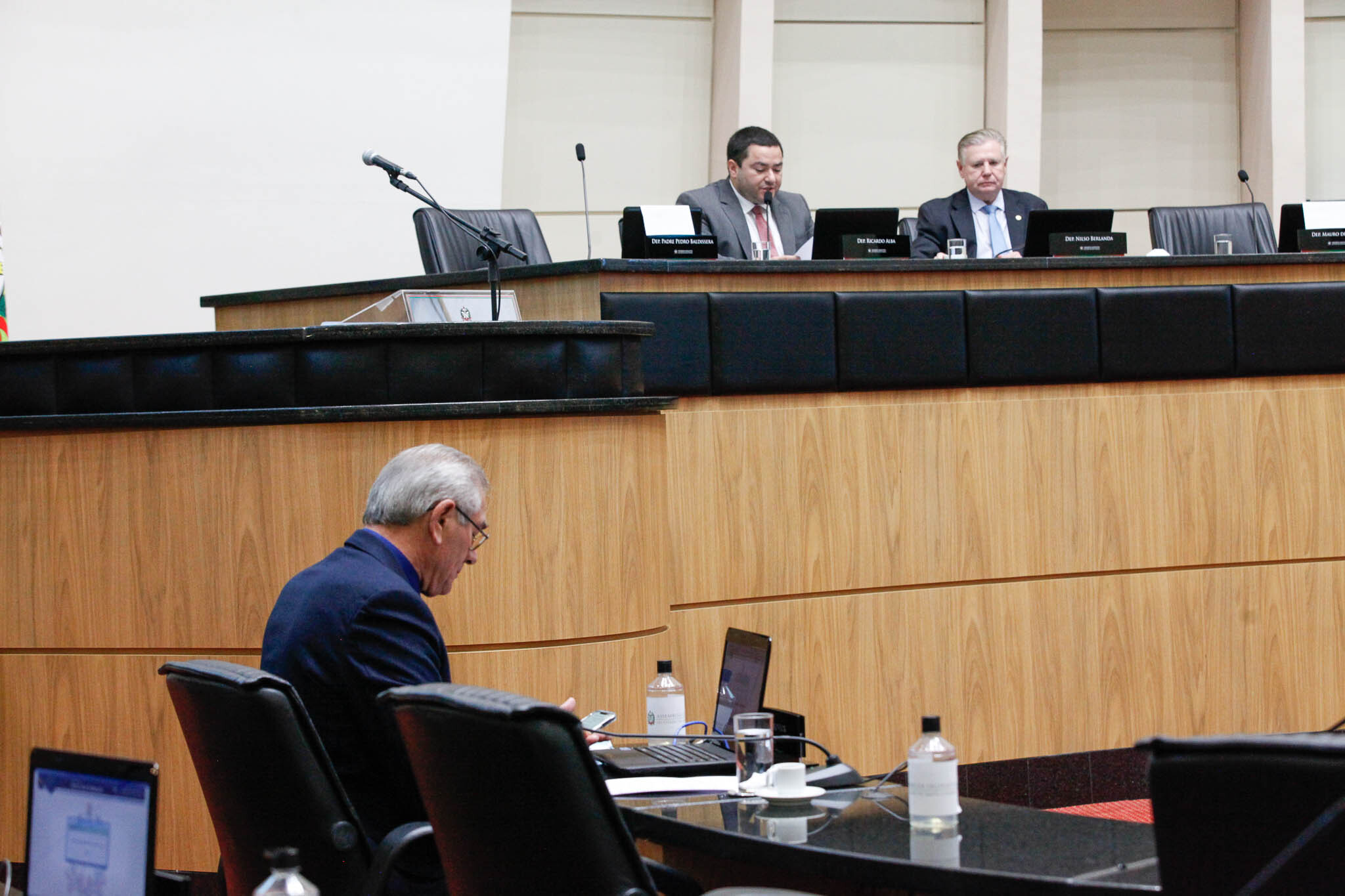 Deputados enaltecem papel dos legisladores municipais