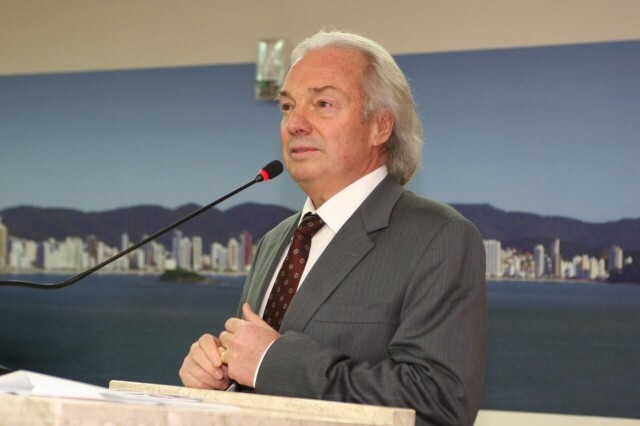 Alesc aprova lei do Dr. Vicente que homenageia Júlio Tedesco