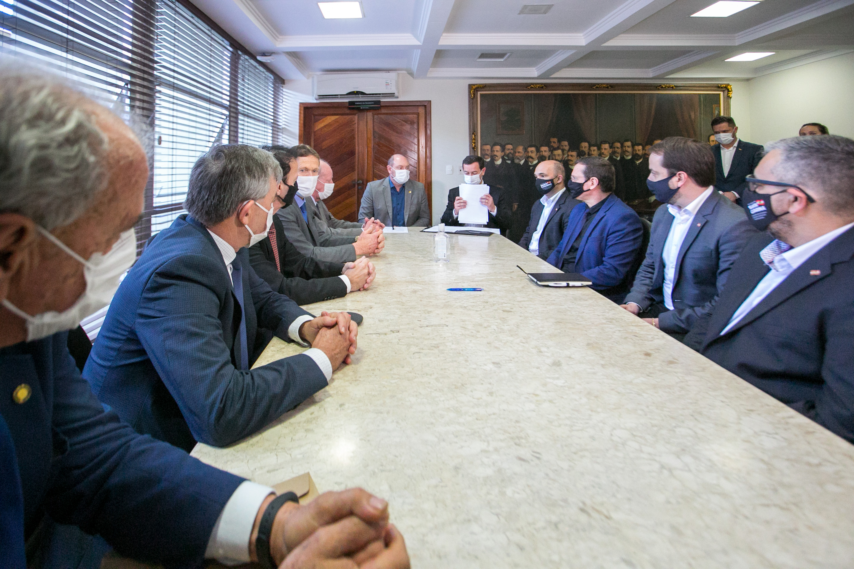 Entrega do pacote de projetos do Governo à Assembleia Legislativa de Santa Catarina