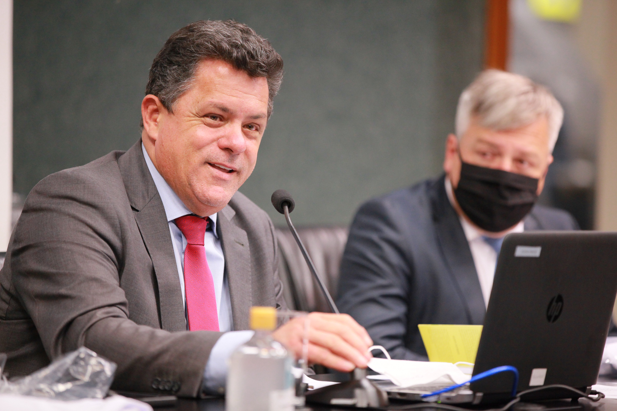 - Deputado Ivan Natz (PL)